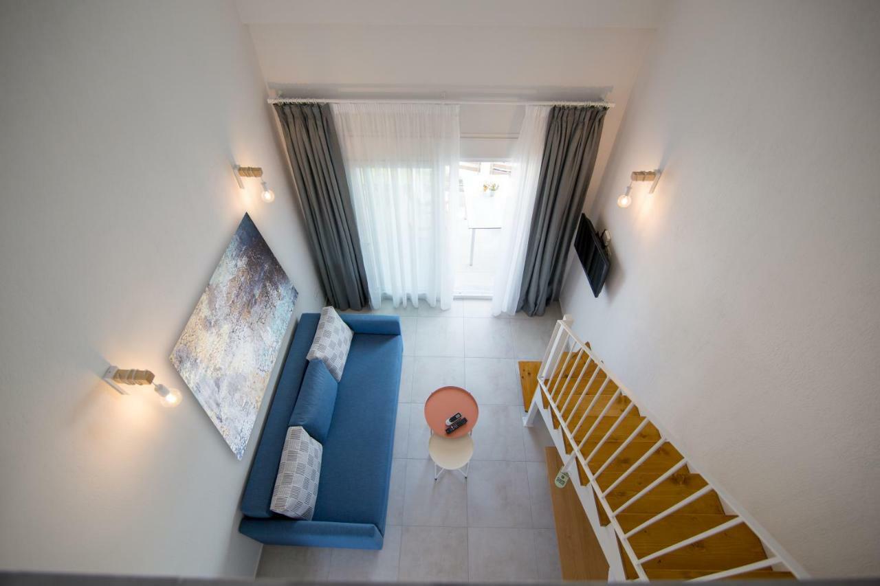 The Papoutsakis Apartments Nikiti  Eksteriør billede